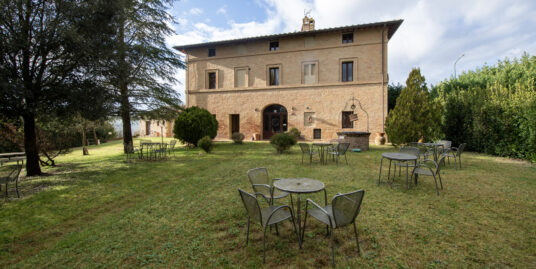 Casale ( uso B&B )